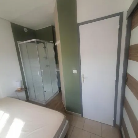 Saint Saens Apartment *